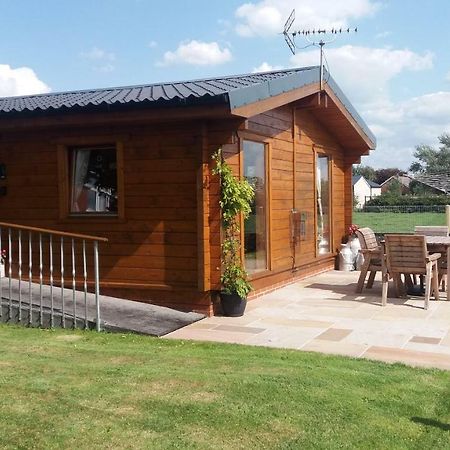 Chestnut Lodge Pilling Exterior photo